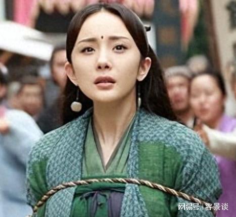 头：穿西装上战场我忍了貂蝉打鬼子太离谱爱游戏ayx网站剧中侮辱观众智商的镜(图7)